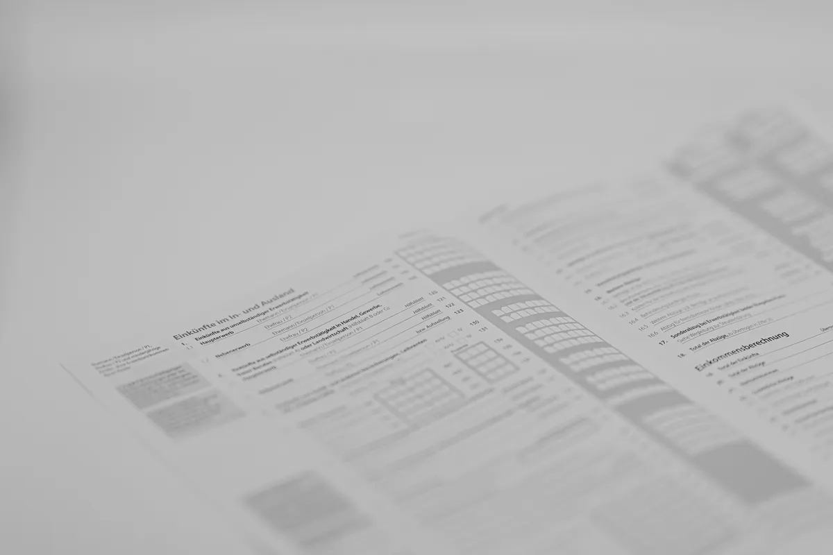 claudio-schwarz-1LTLB6jS1Gk-unsplash
