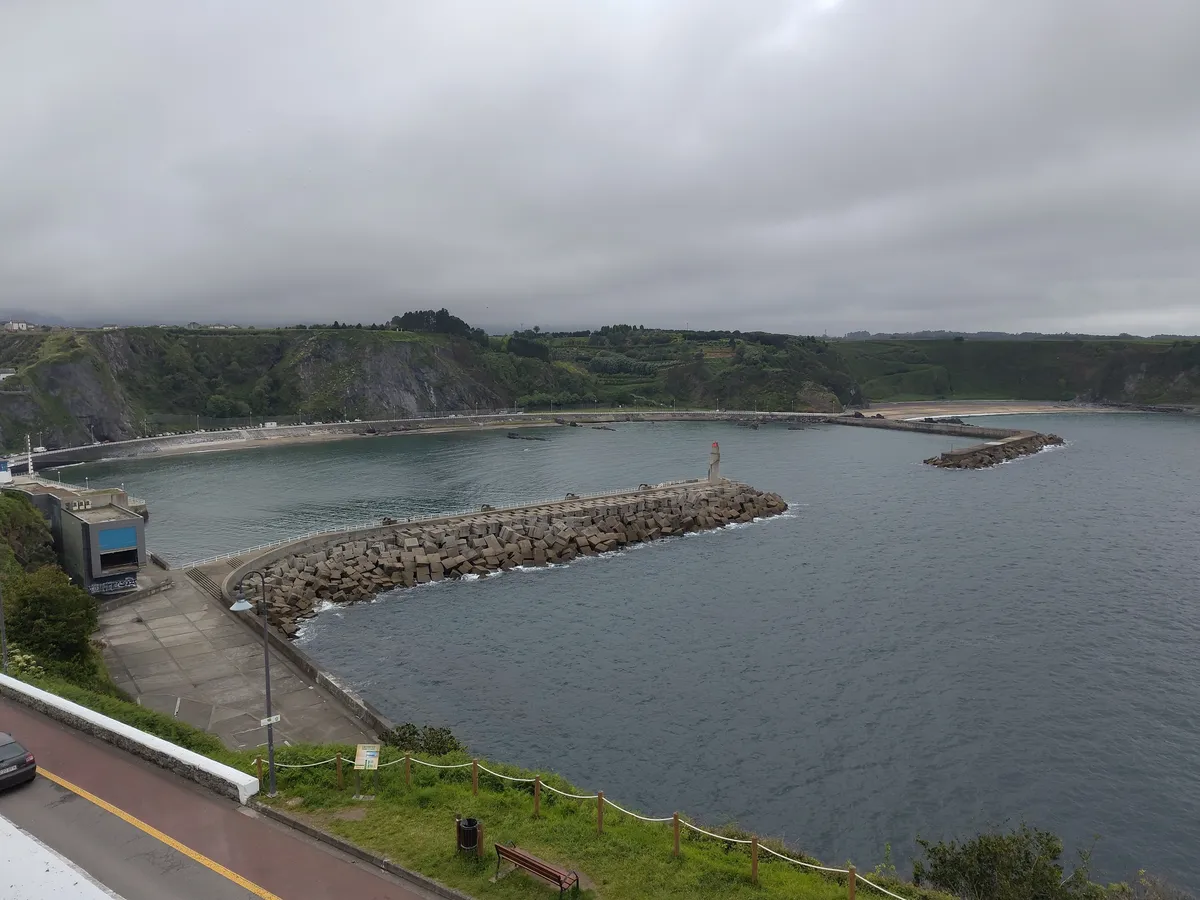 IMG_20250504_135137_Vorhafen Luarca