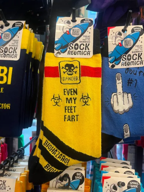 even my feet fart