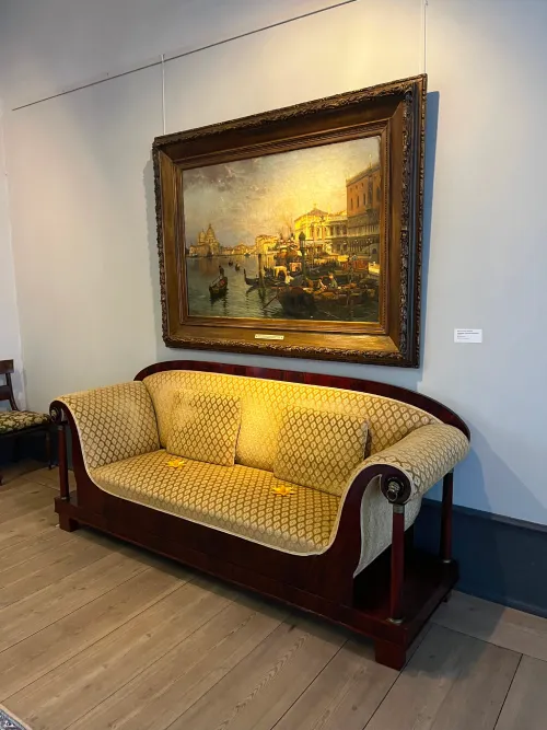 museum sofa and painting