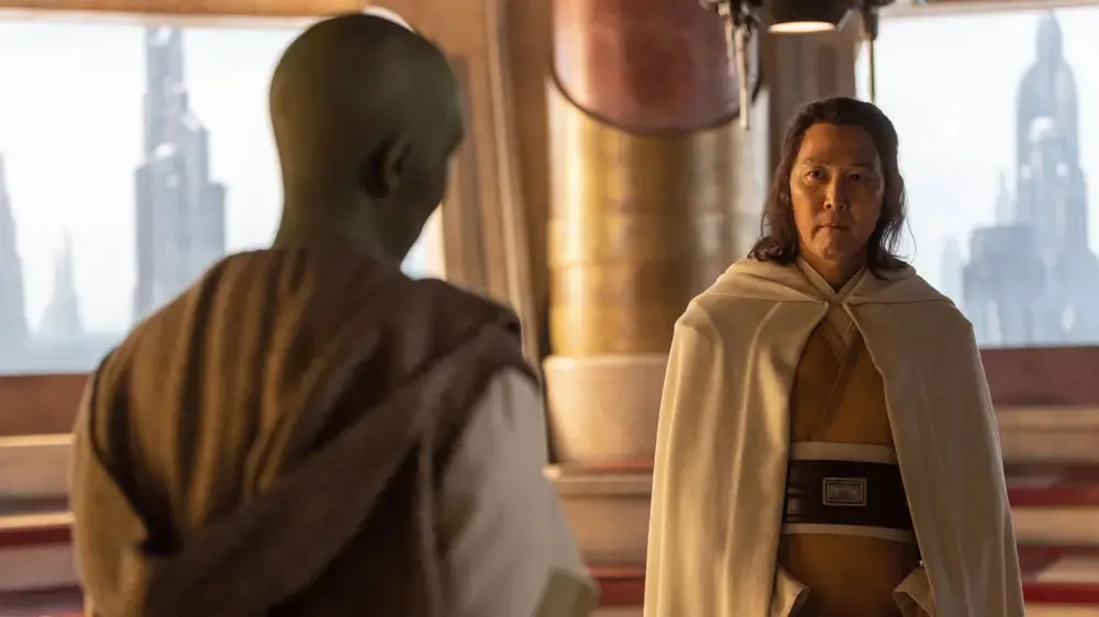Jedi Master Vernestra Rwoh sends Master Sol to investigate.
