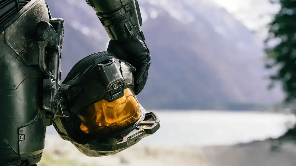 Master Chief finally reaches the Halo he's been seeking.
