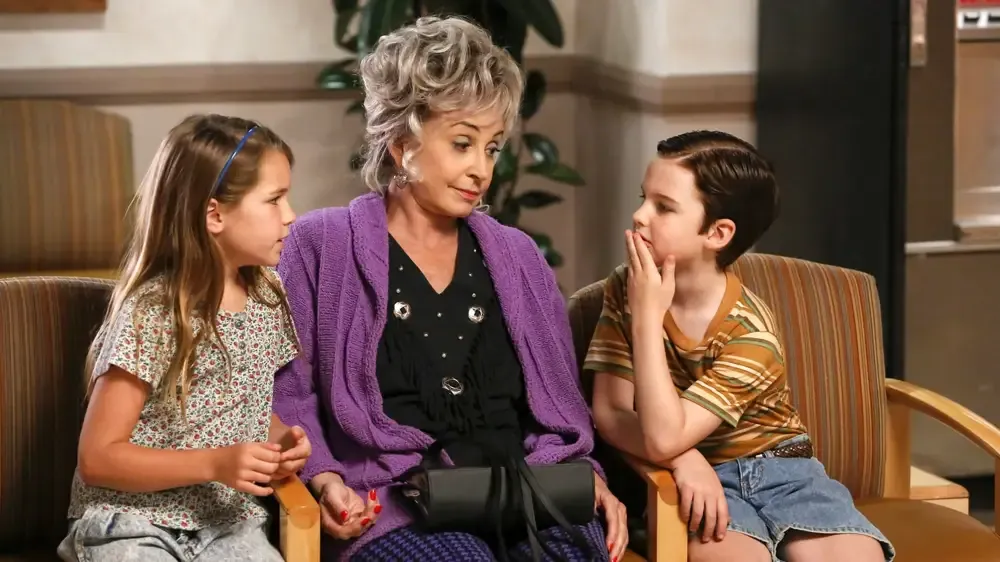 Missy, Connie, and Sheldon talk at the hospital.