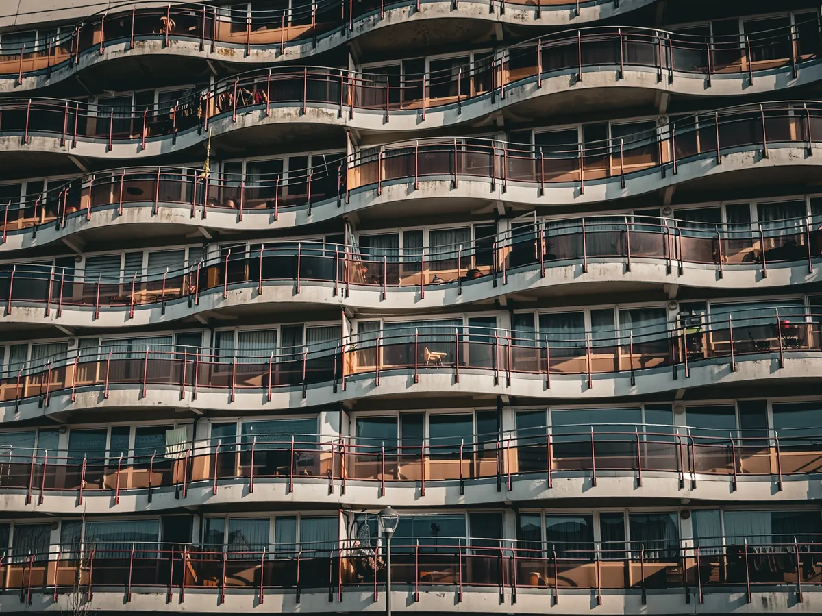 Apartment building