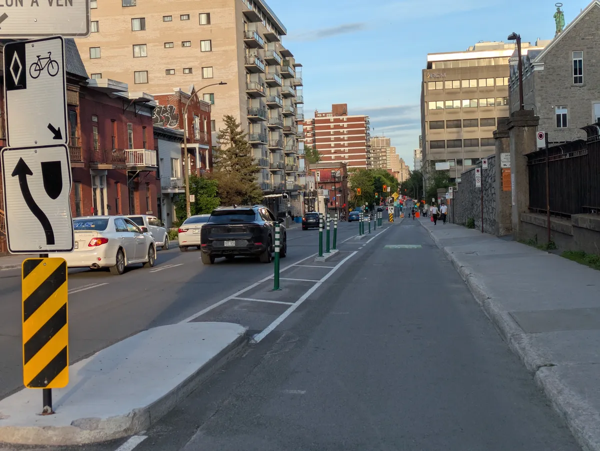 separated bike lane