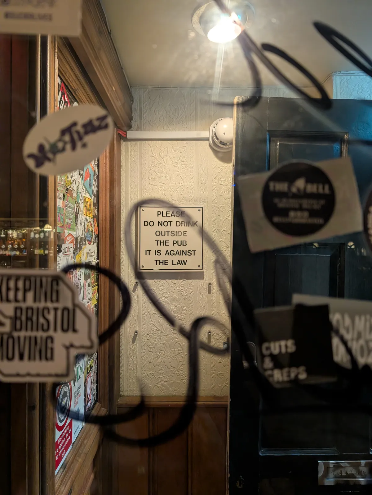 PXL_20251114_190258821