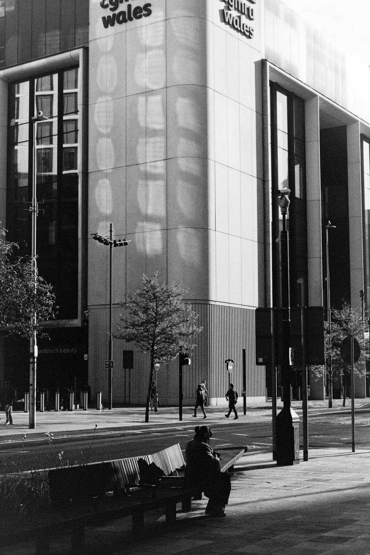 Street shot on the Zeiss Ikon Contarex Bullseye, on DragonFilm VII