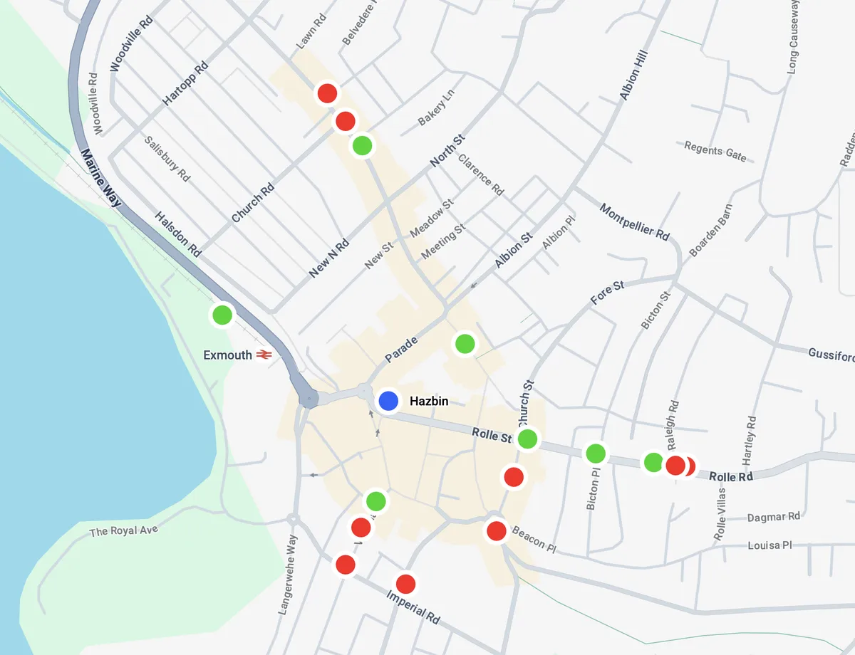 A map of Exmouth, showing the Hazbin MeshCore repeater and points with and without coverage
