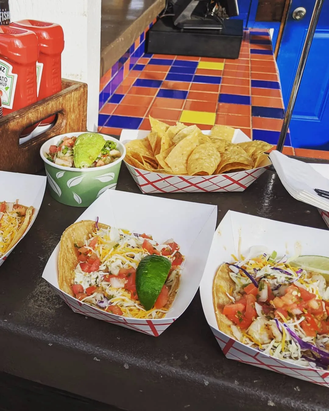 75214636_756277211545444_8615703856117550794_n_17858303533636777