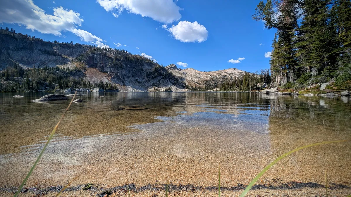 PXL_20250920_185732816