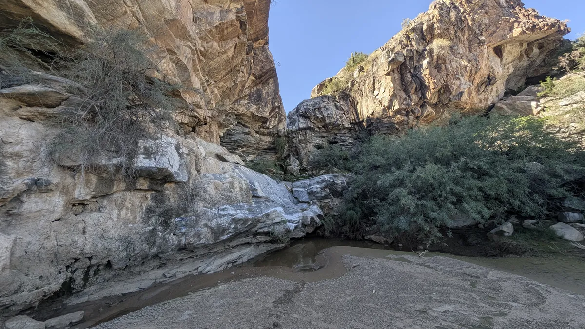 PXL_20251026_185225190