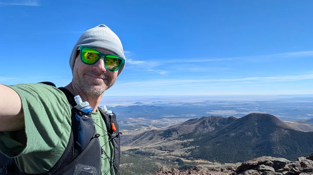 PXL_20251101_184240716