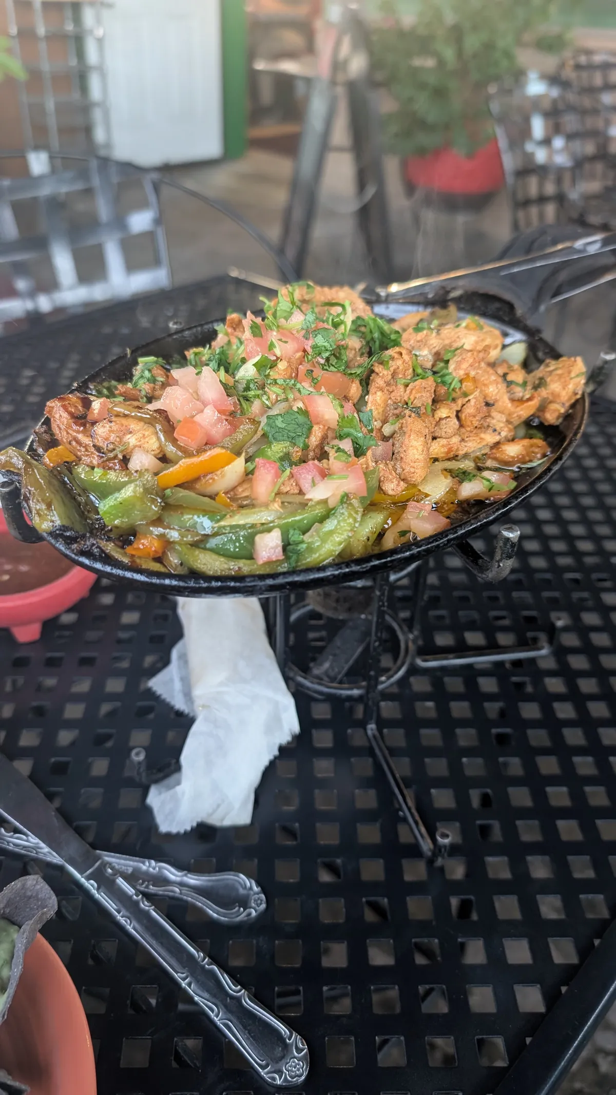 PXL_20251103_001759180