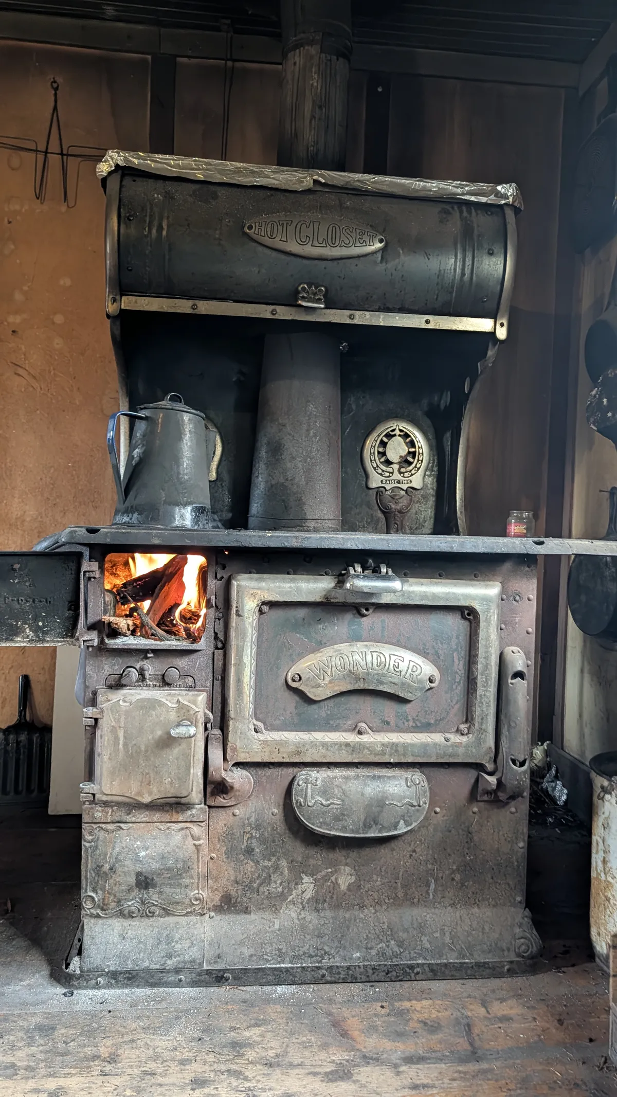 PXL_20251127_225504565