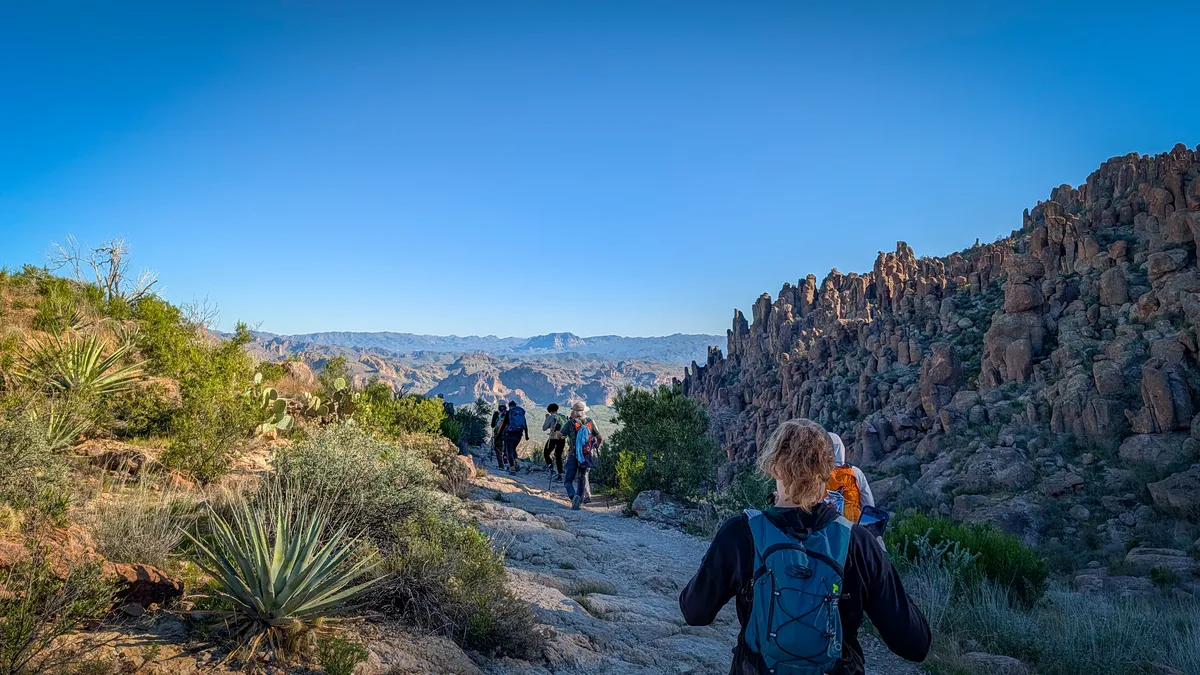 PXL_20251206_214248776