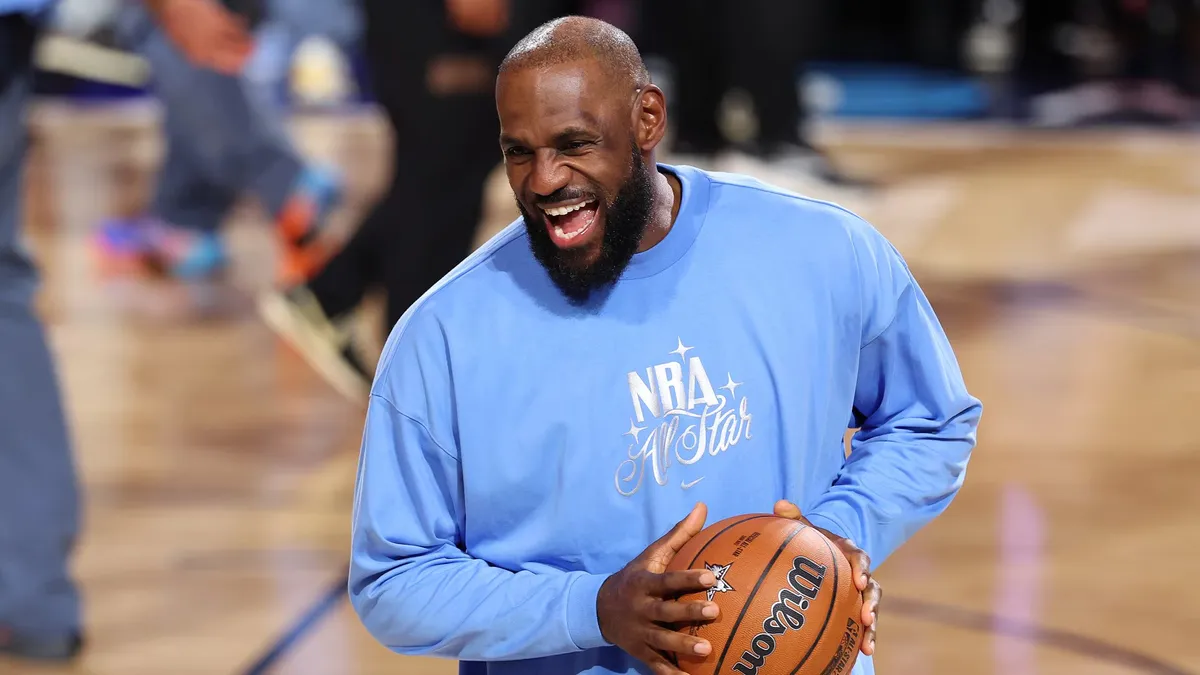 lebron_bald_laughing