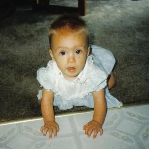 Nikki explores the house