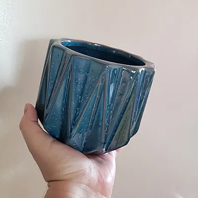 a pretty blue plant pot!