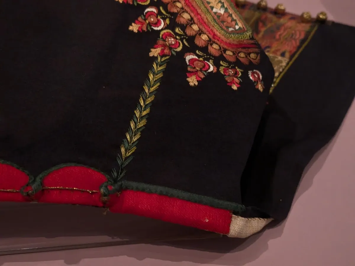 black-embroidery-detail