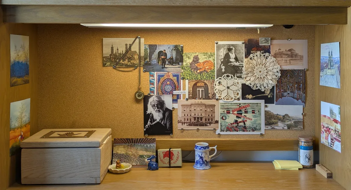 desk-collage
