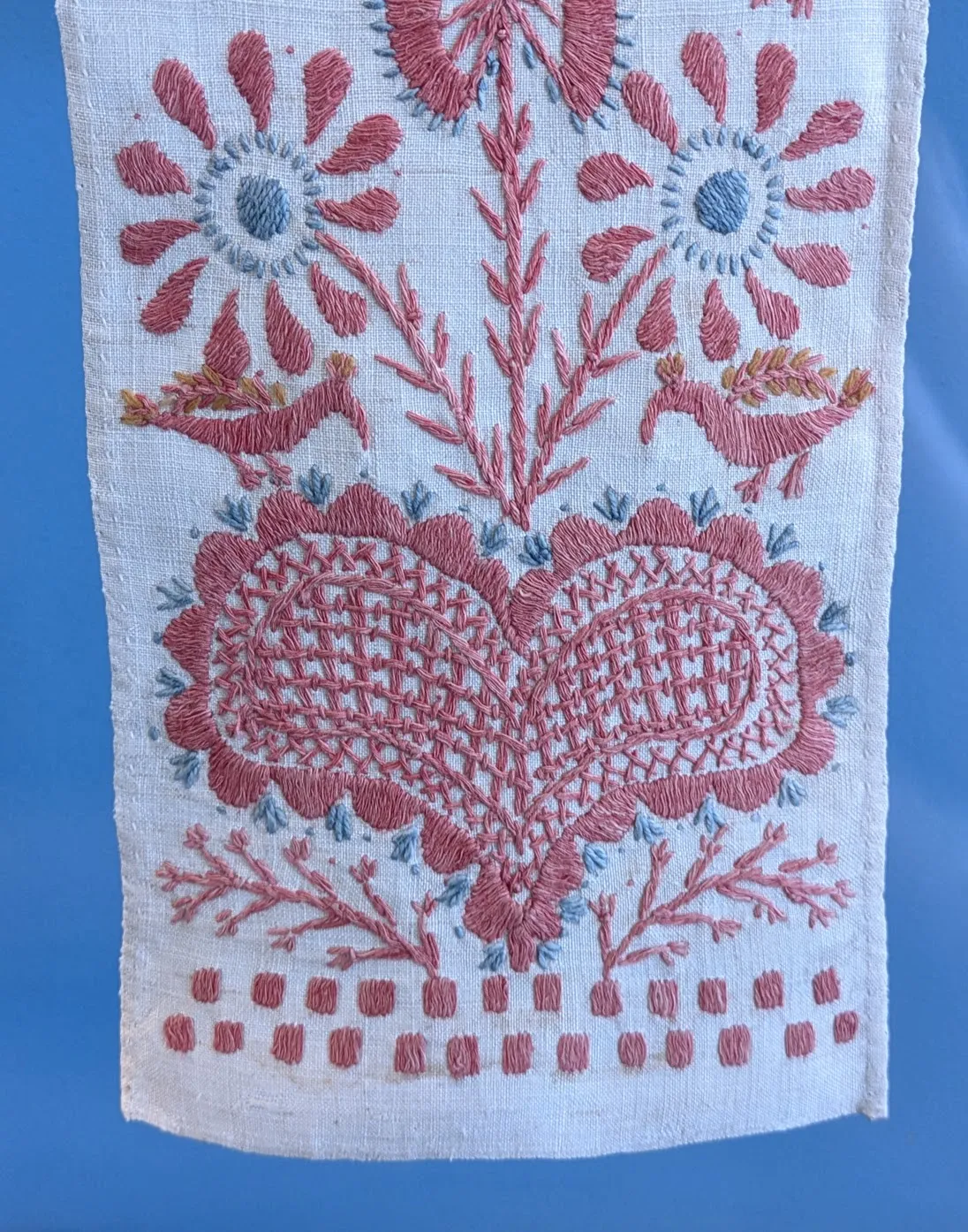 detail-of-pink-embroidery-heart-2