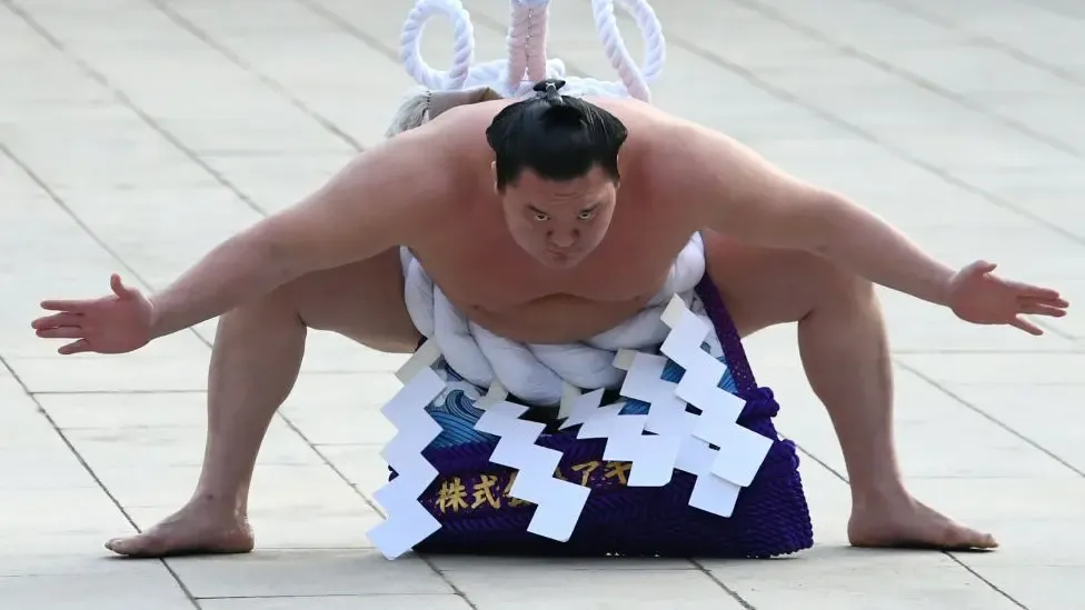 sumo_hakuho_dohyo-iri