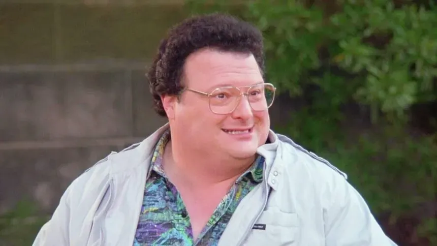 wayne-knight-seinfeld-900x506