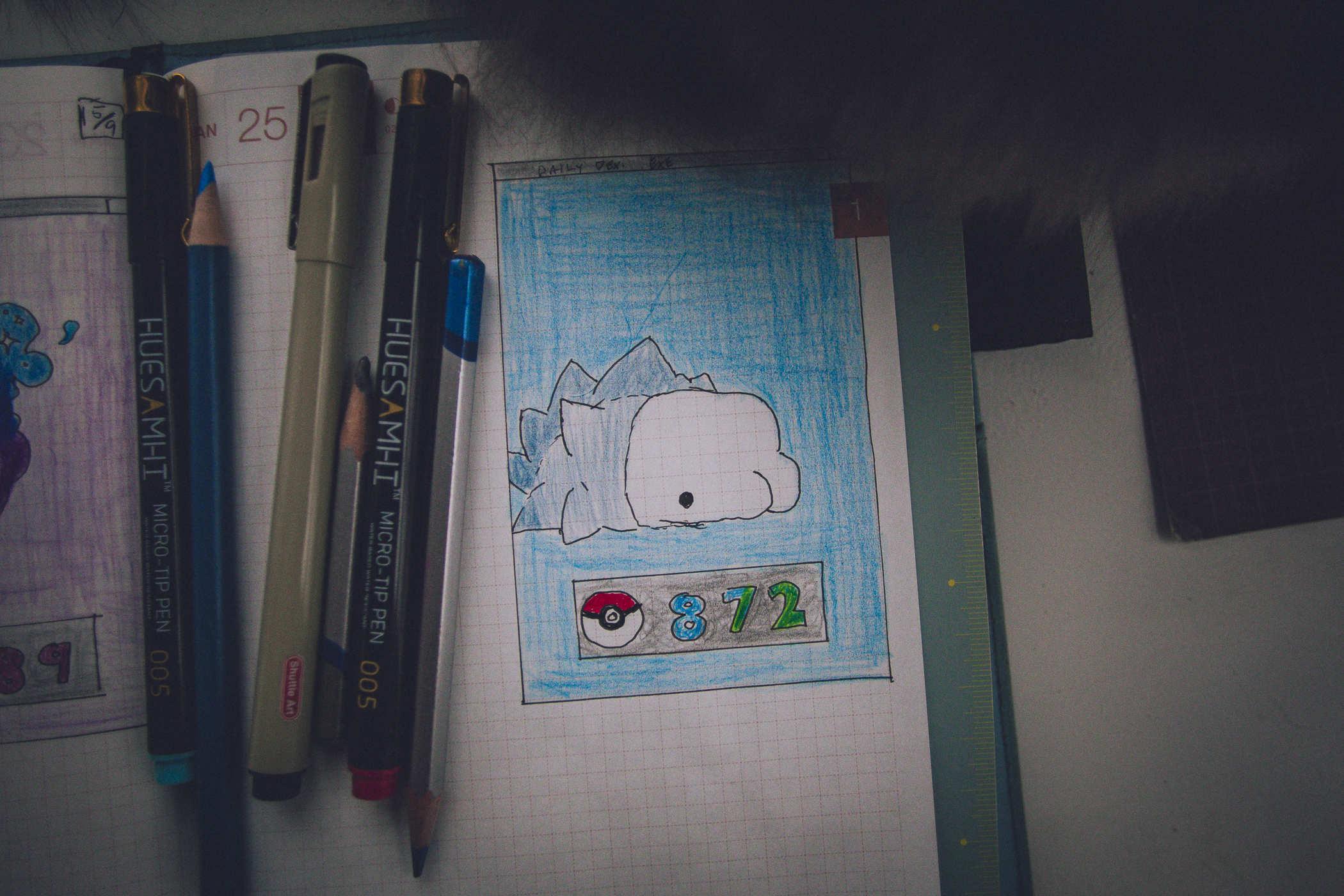 Drawing of pokemon 872, a white worm-like creature with a snowy glacial back
