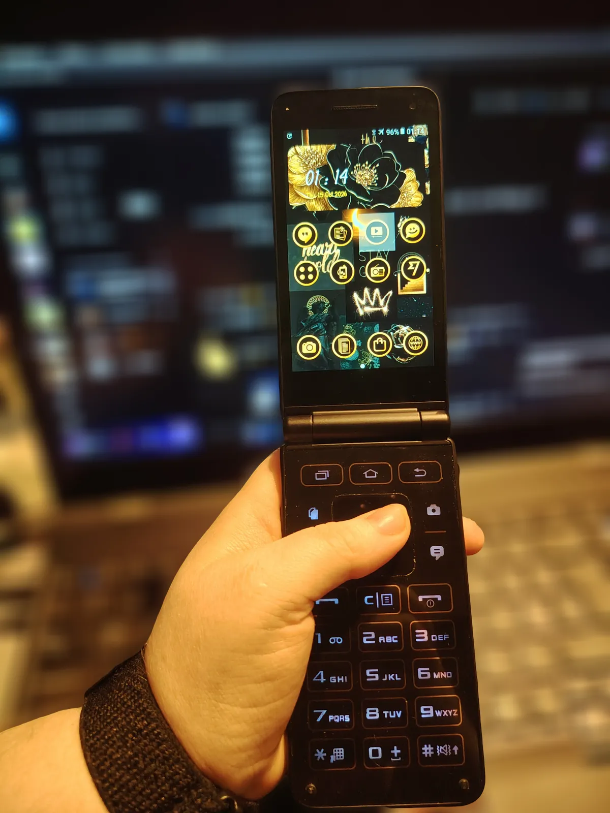 galaxy folder 2