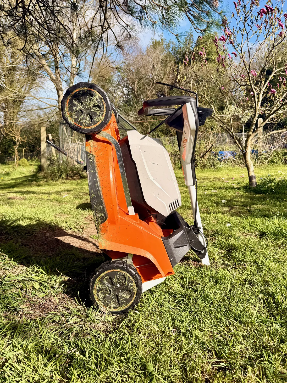 Upright position for cleaning