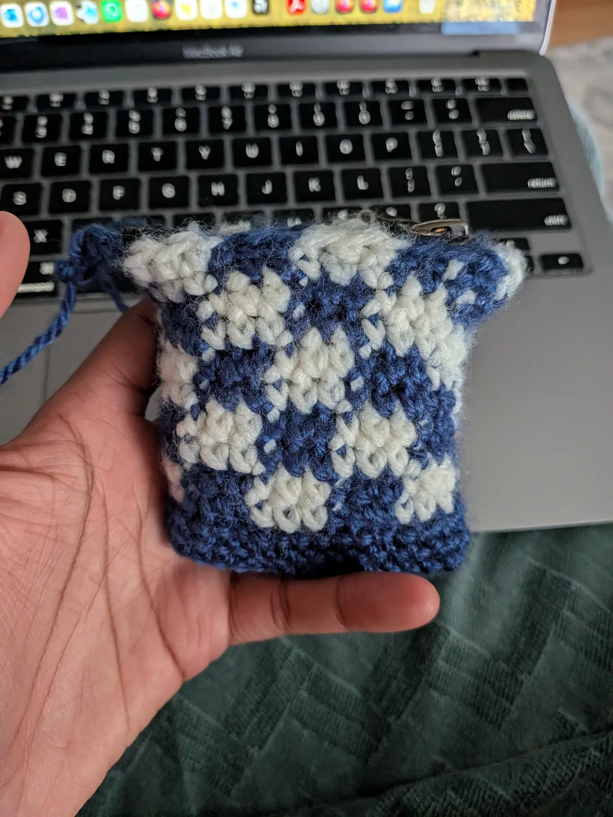 PXL_20260416_181052448