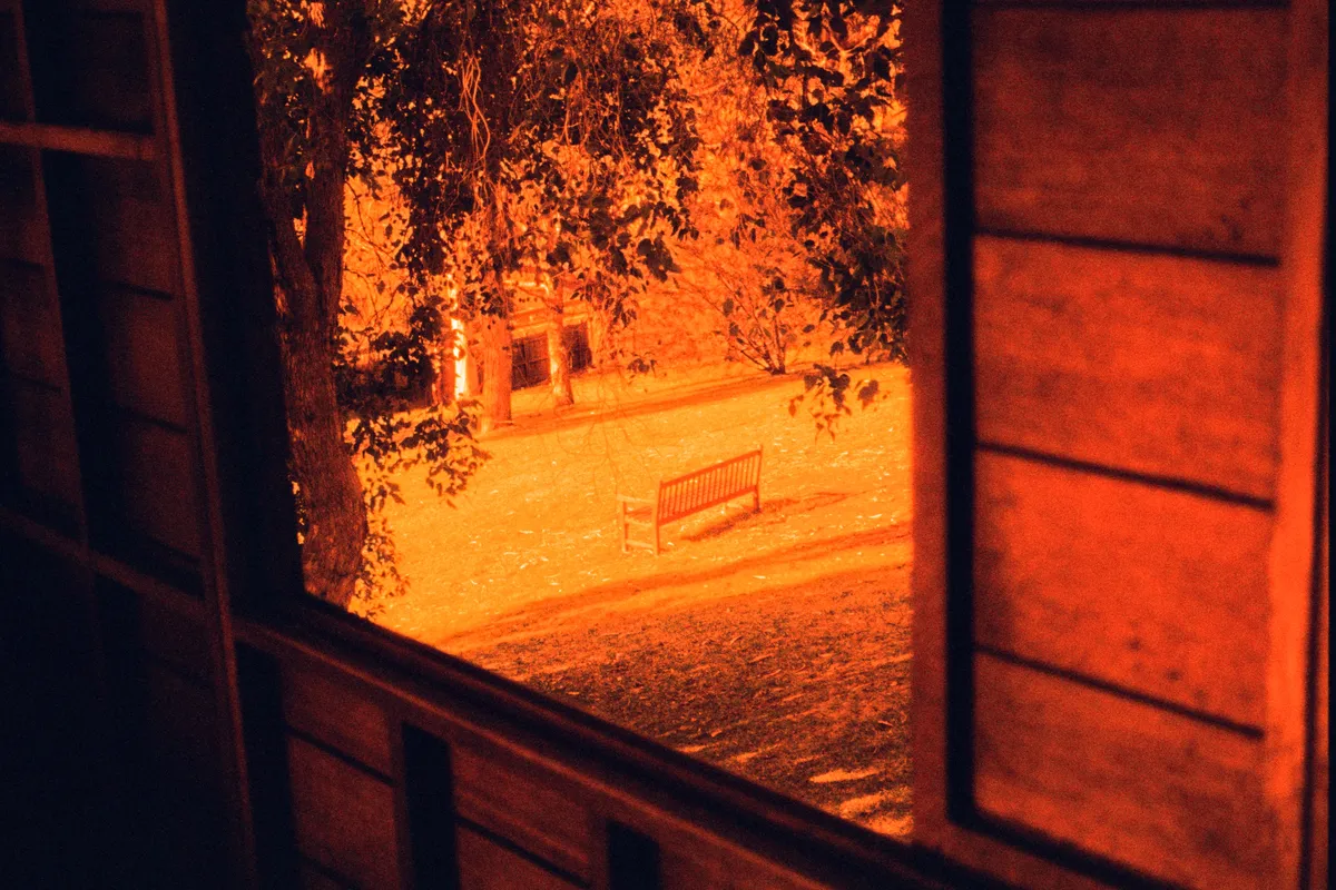 This seat was overlooking the ocean. I felt moved by the beauty of this place.