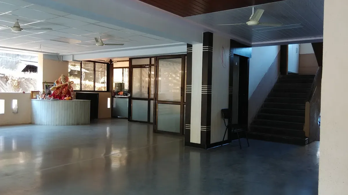 Holy Child Convent High School