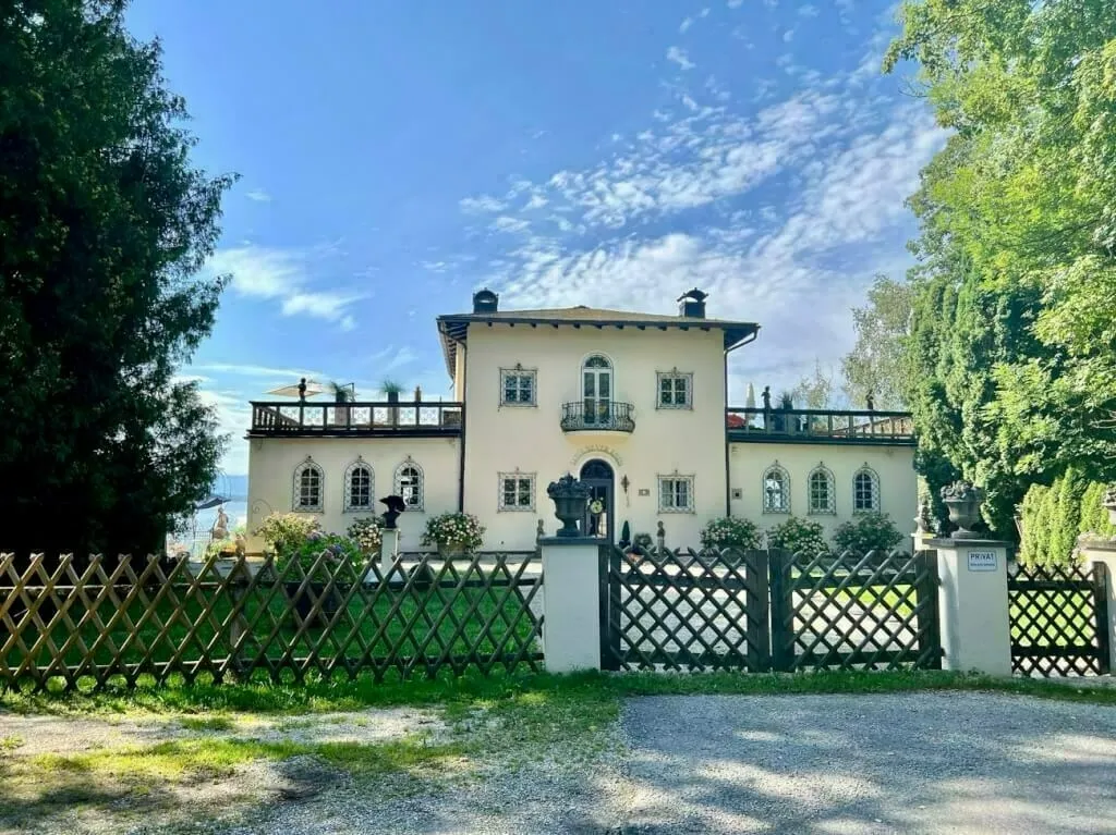Das ehemalige Teehaus am Starnberger See.