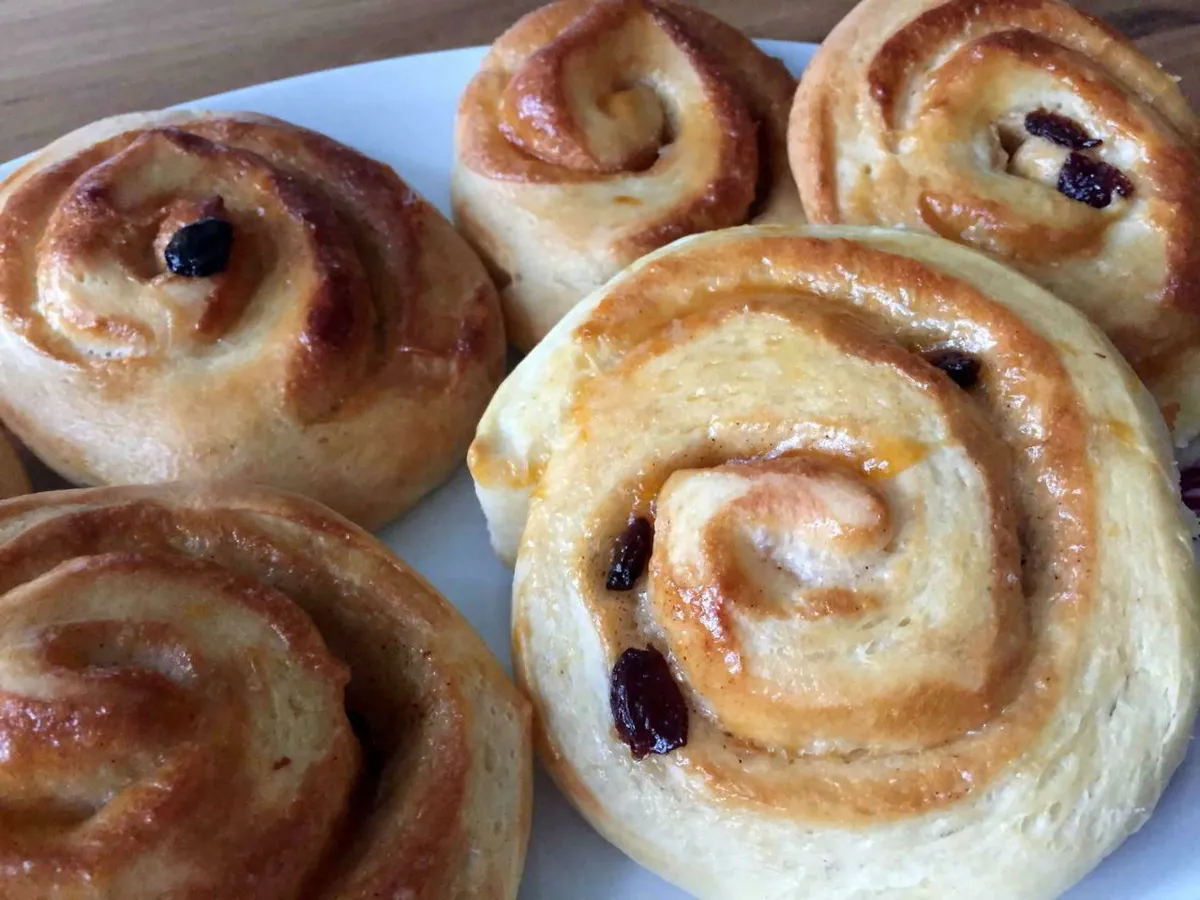 Leckere Rosinenschnecken