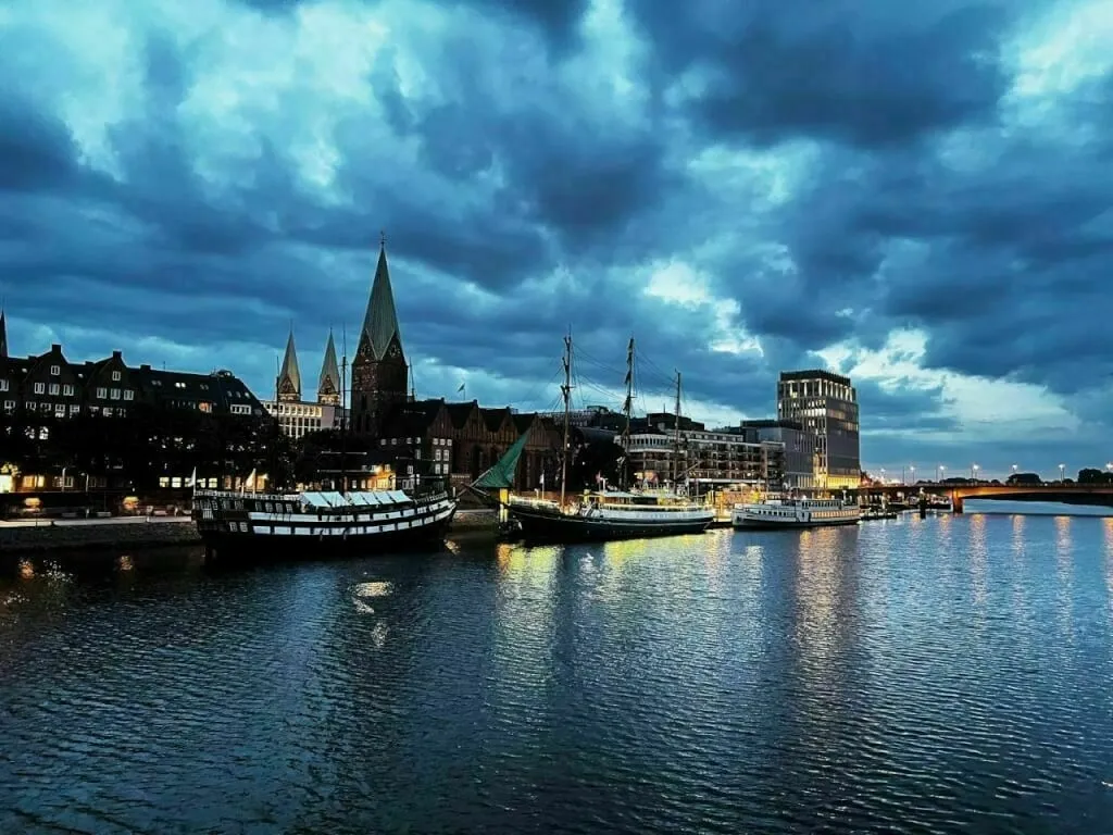 Morgendlicher Blick über die Weser