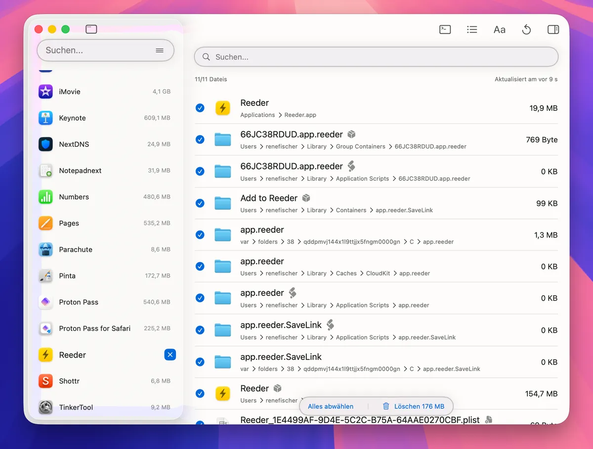 Das Bild zeigt eine Benutzeroberfläche eines Dateimanagers mit einer Suchleiste oben. Auf der linken Seite sind verschiedene Ordner und Anwendungen aufgelistet, während auf der rechten Seite eine Liste von Dateien mit dem Namen "Reeder" und anderen dazugehörigen Elementen angezeigt wird.