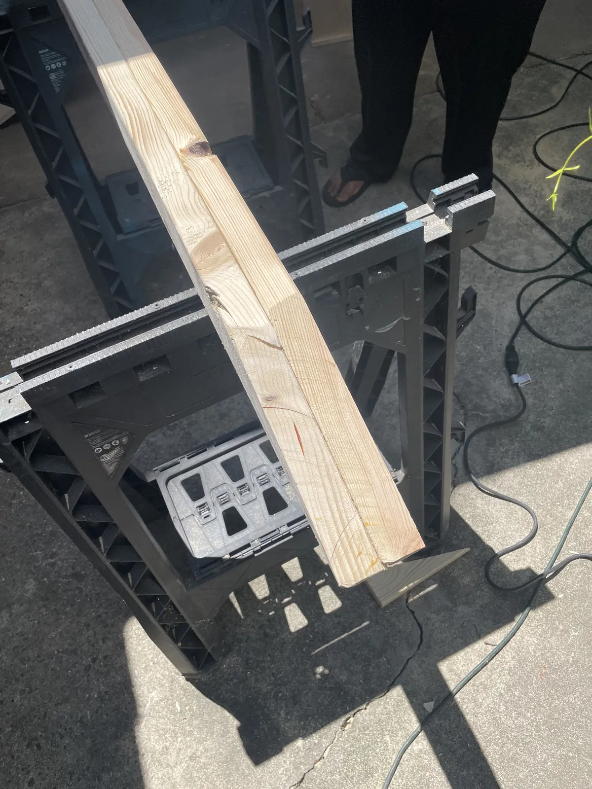 2x4 Bottom Closeup