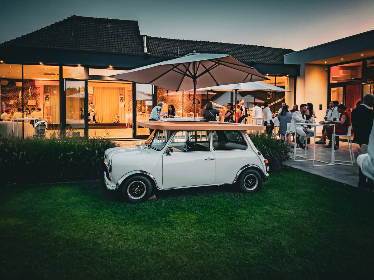 A mini transformed as a bar