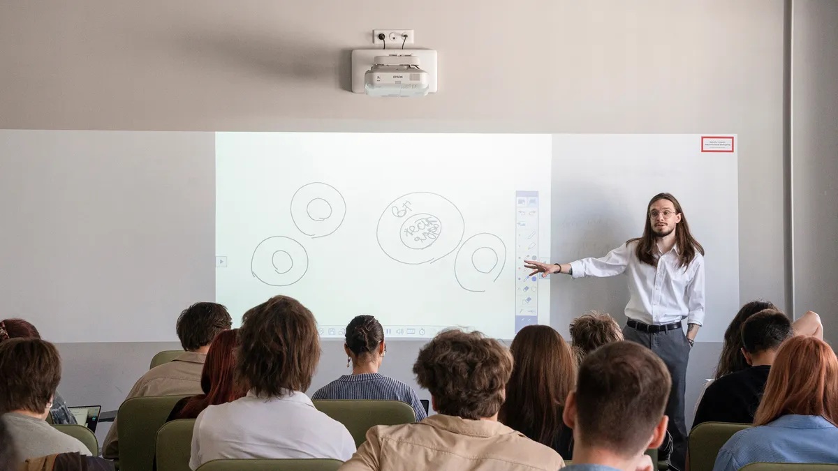 photo_2023-10-04_01-09-55