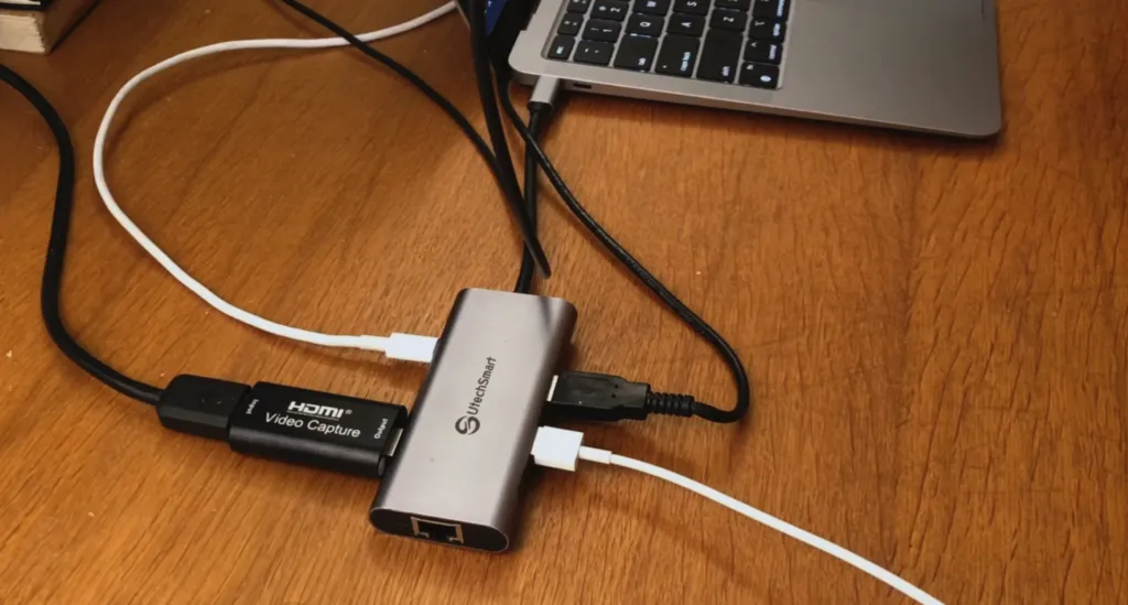 USB-C Hub with a cheap HDMI capture card