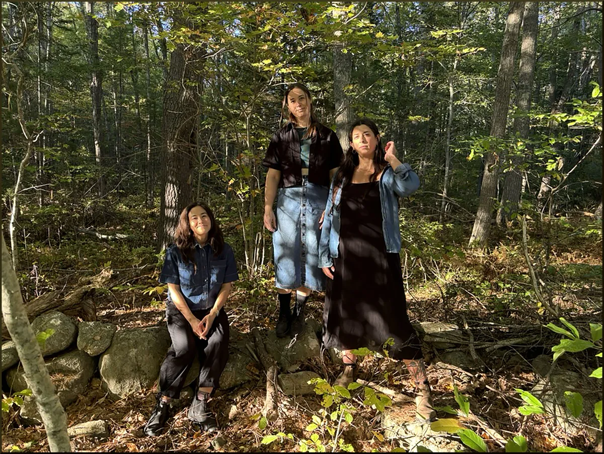 trio2withborder