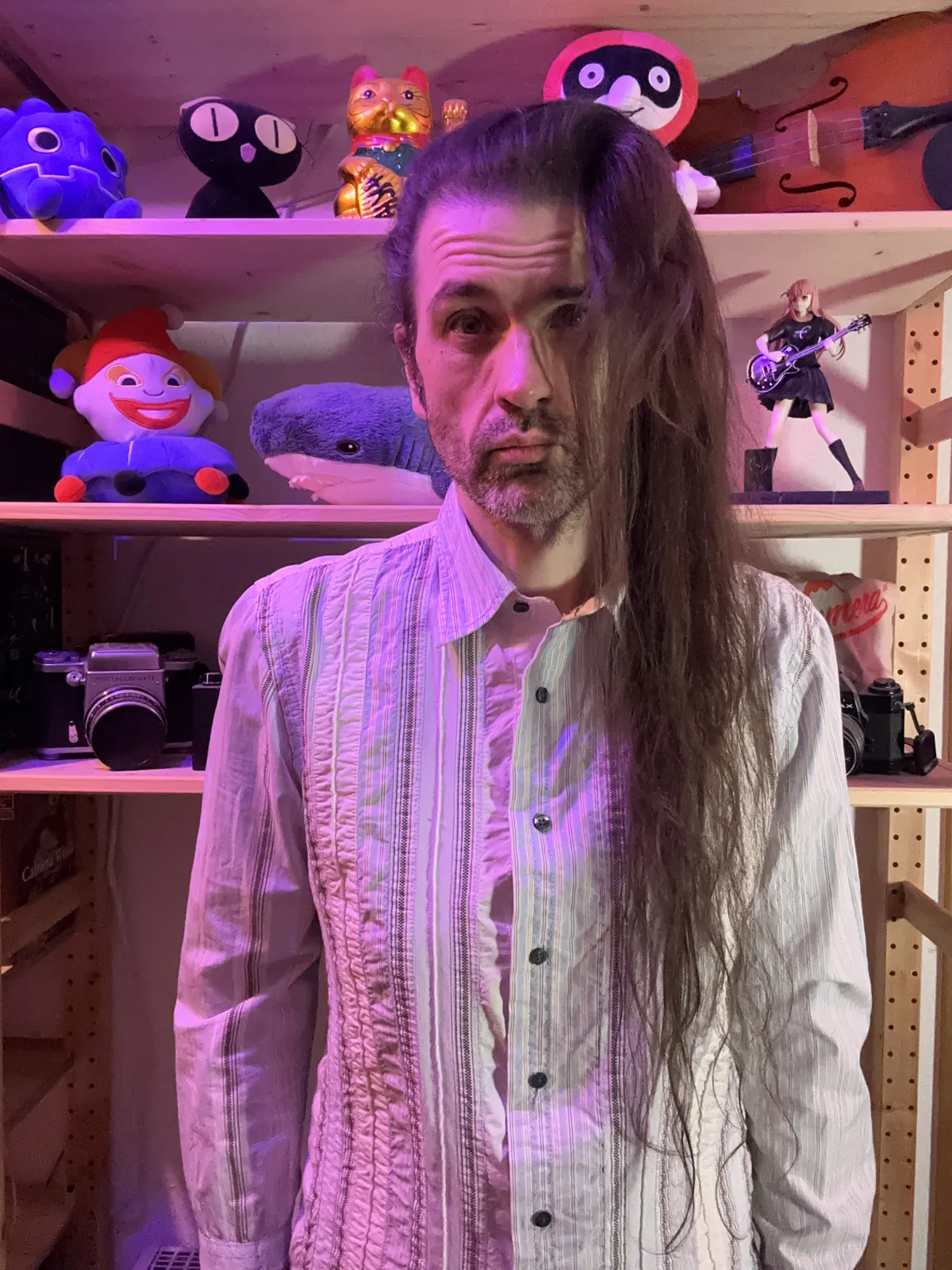 Some middle aged white dude with hair that has been growing for 1989 days