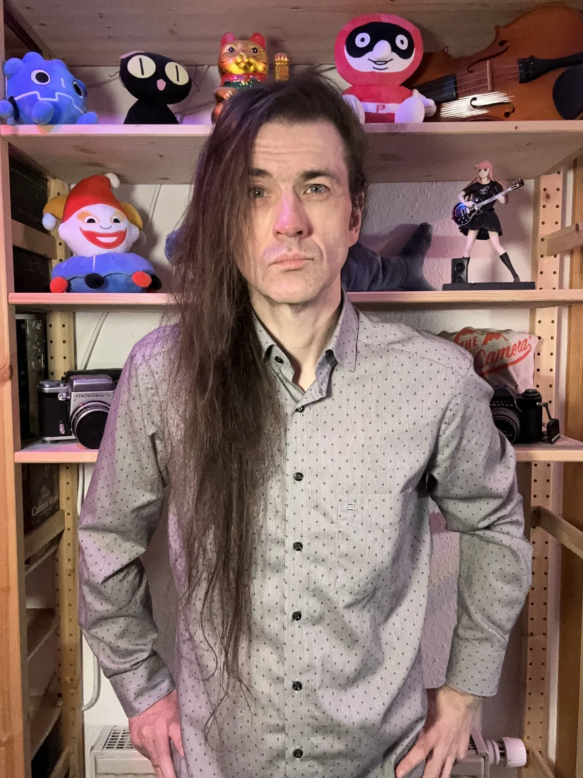 Some middle aged white dude with hair that has been growing for 2000 days