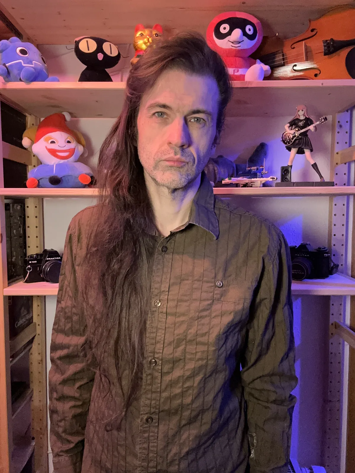Some middle aged white dude with hair that has been growing for 2086 days