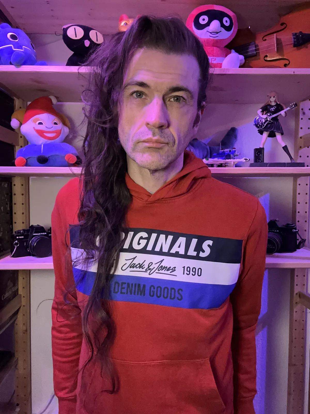Some middle aged white dude with hair that has been growing for 2108 days