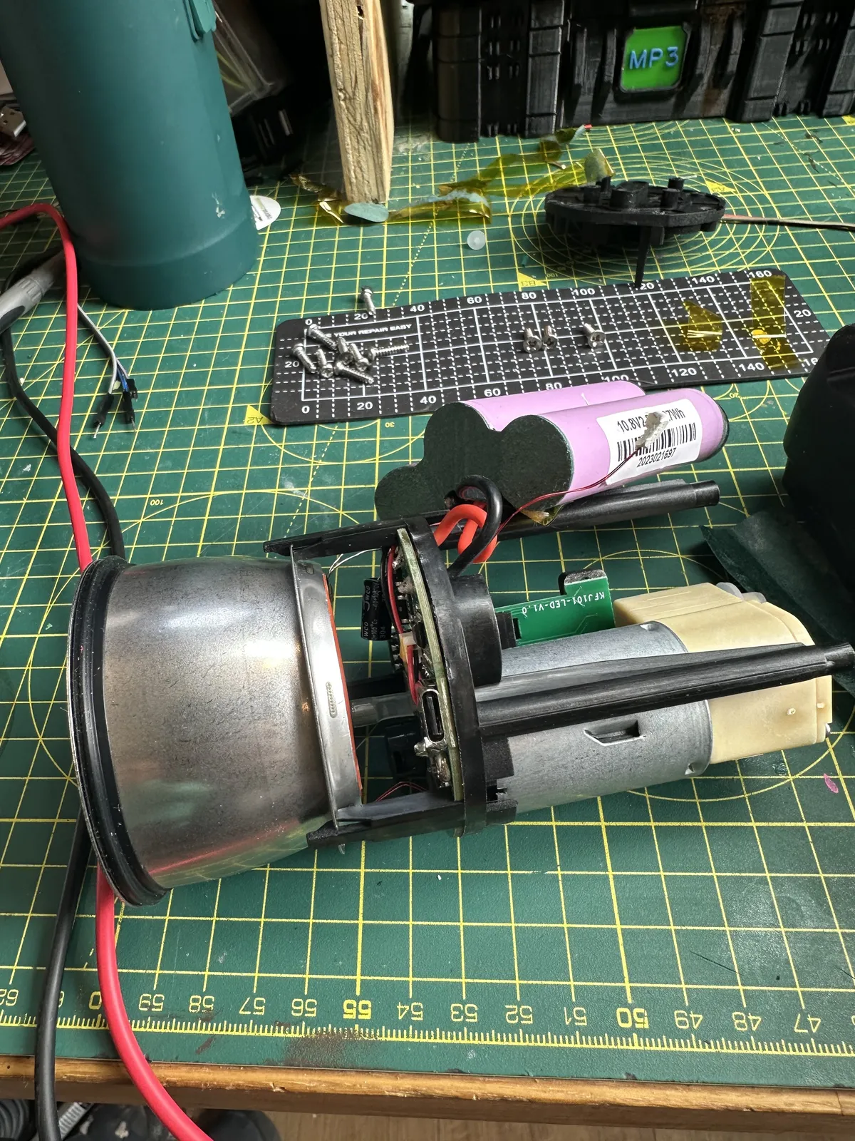 Removing the pack from the frame