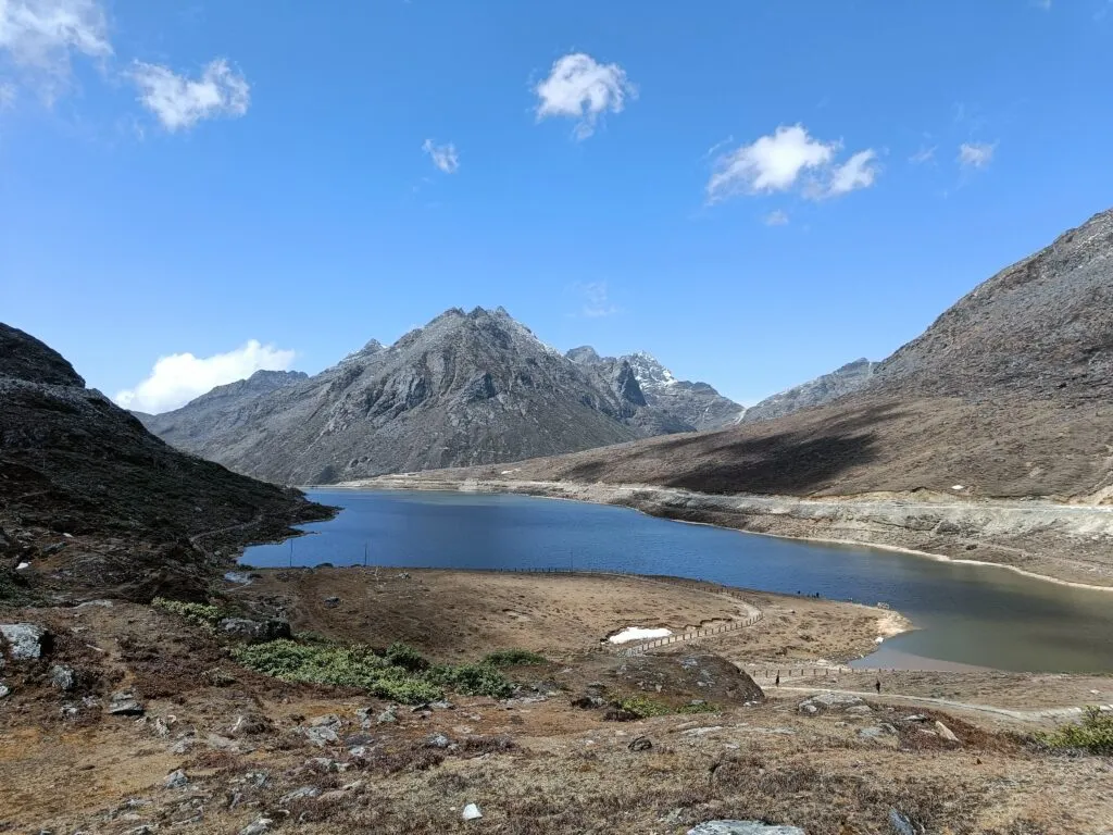 Helping pull a car out of a gorge