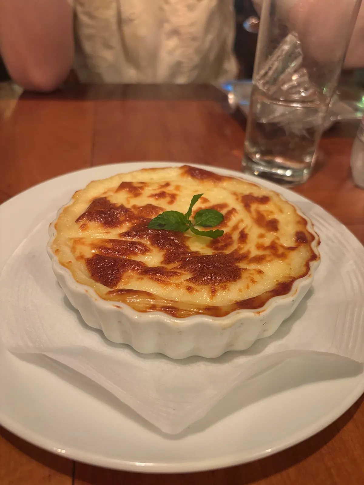 cigar lounge dessert