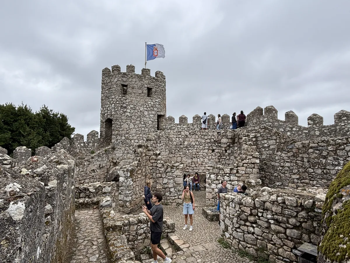 20251022-013600-f151a521-f3ef-4db8-b488-e13eabaf30b0